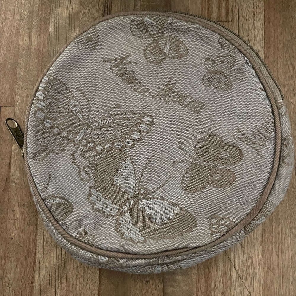 Neiman Marcus Vintage 5 Piece Makeup Bag Set - Picture 2 of 12